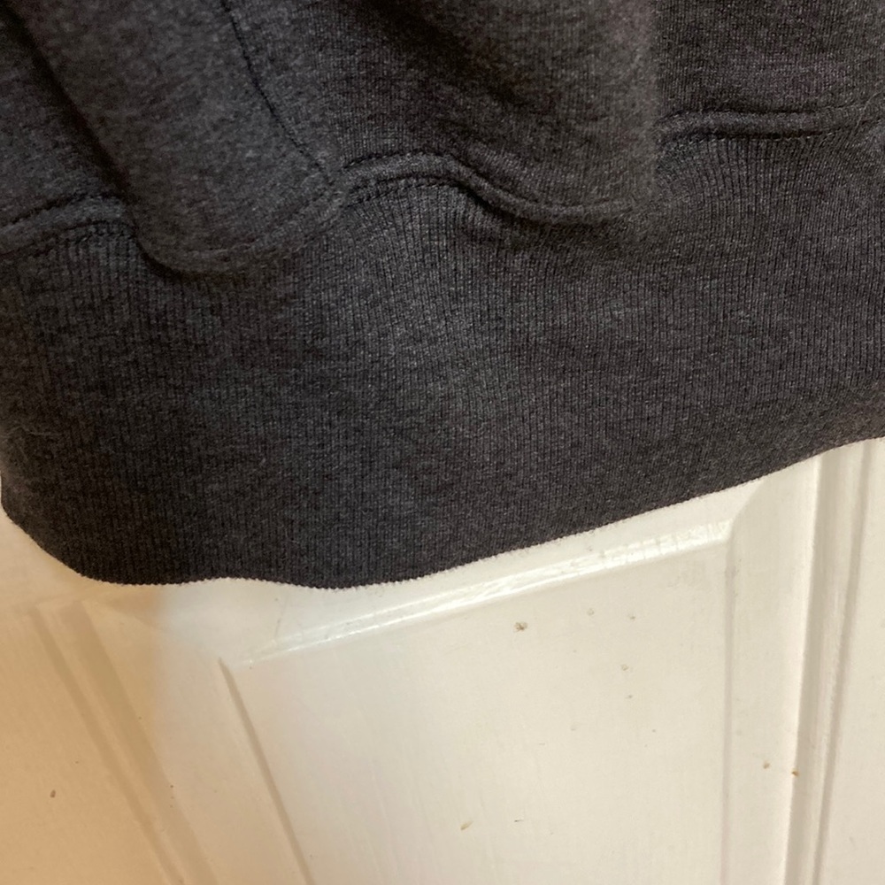 3/$20 bundle and save… 
Gray short sleeve sweatshirt withRed HeartDesign&pocket - Picture 4 of 6